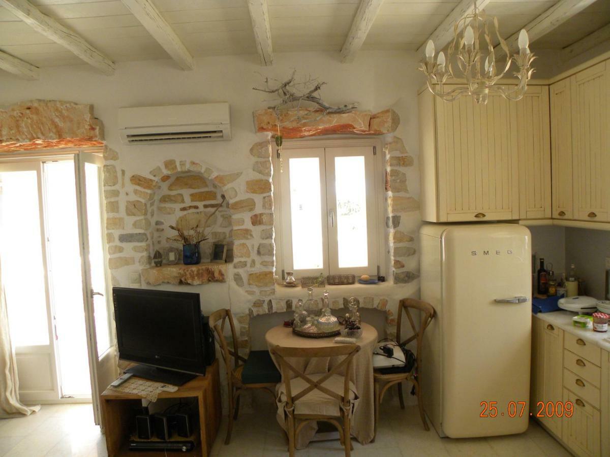 Villa Petradi อัมเบลาส ภายนอก รูปภาพ