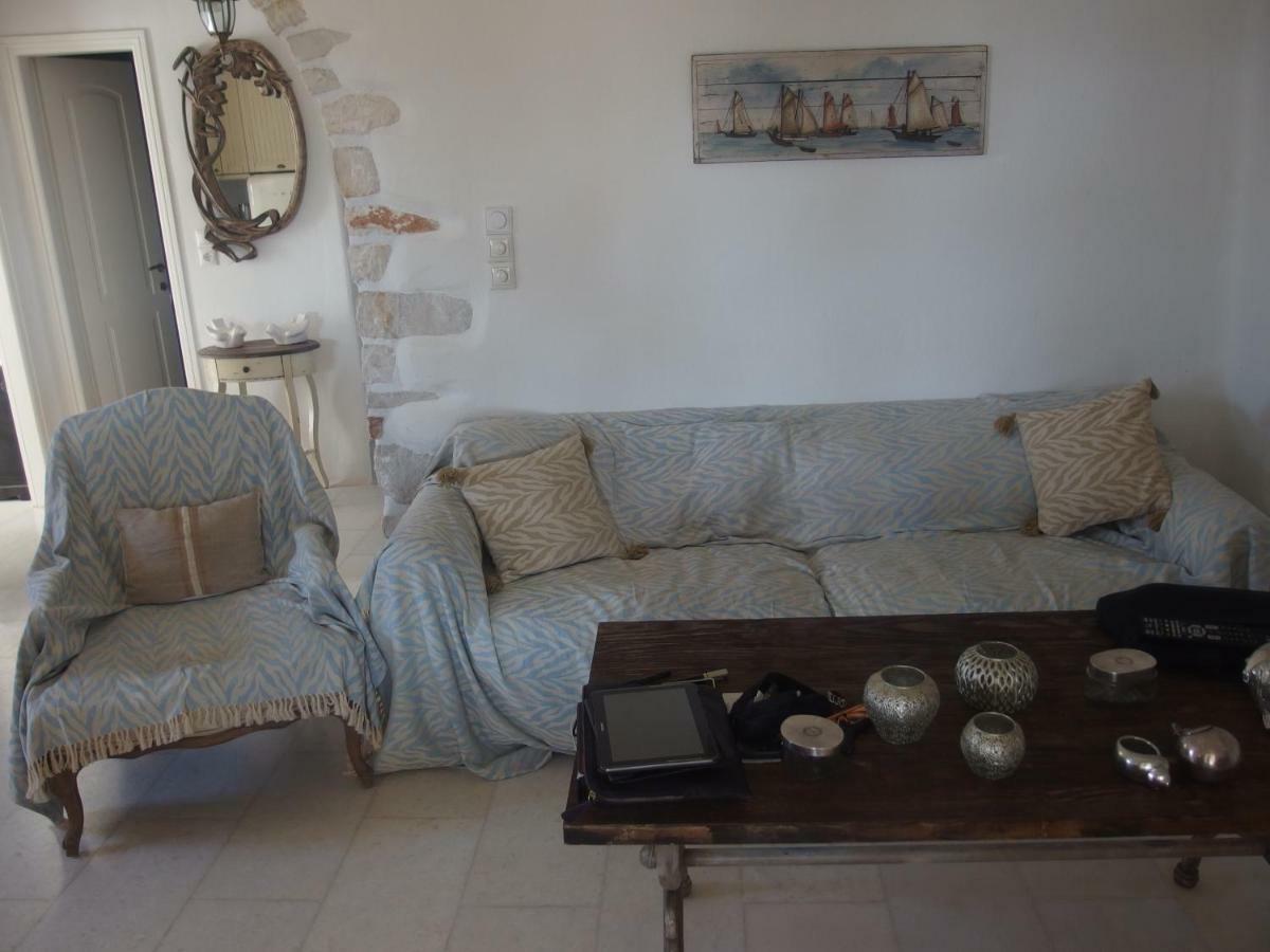 Villa Petradi อัมเบลาส ภายนอก รูปภาพ